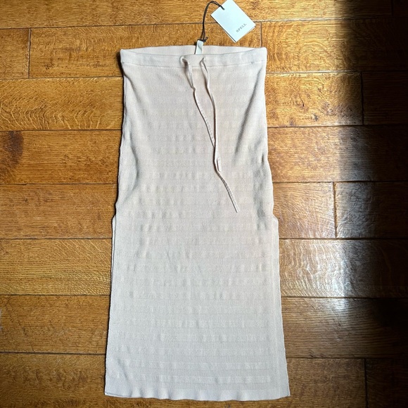 Spell and the Gypsy Skirt - Picture 3 of 6